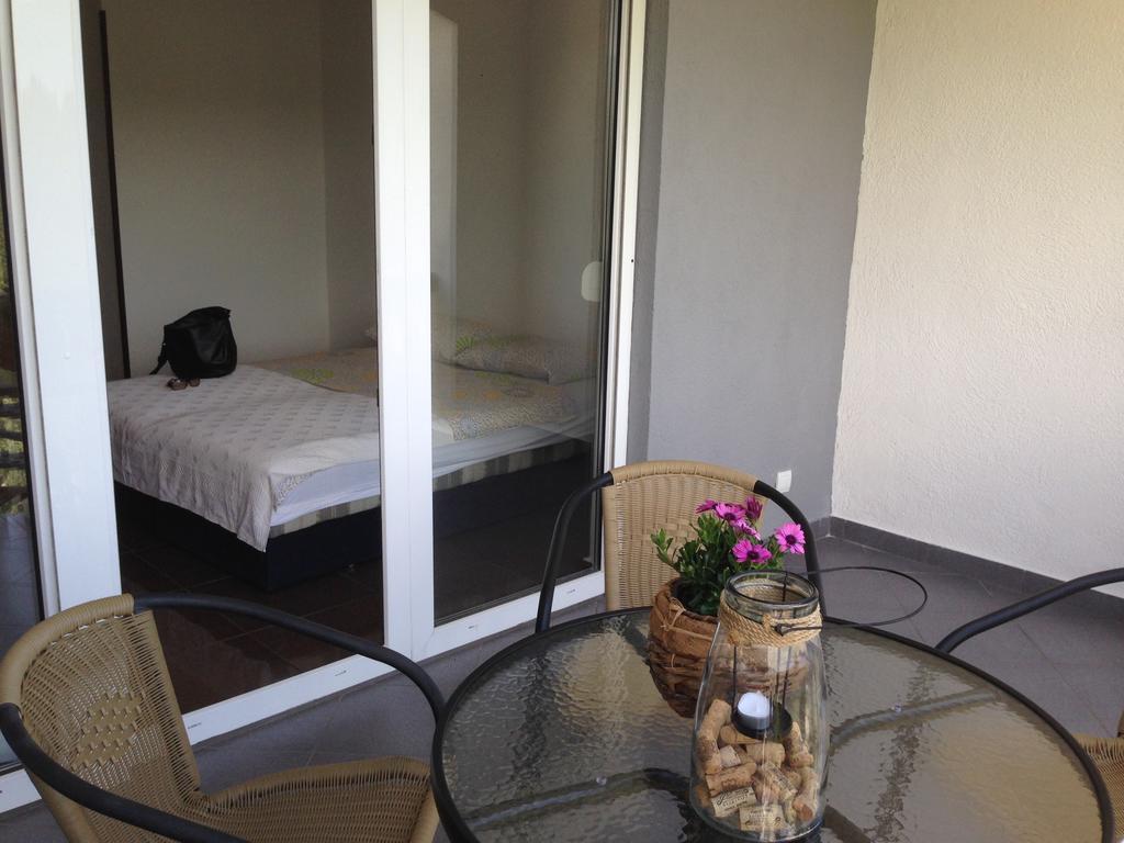 Apartmani Lazarevic Luštica Exterior foto
