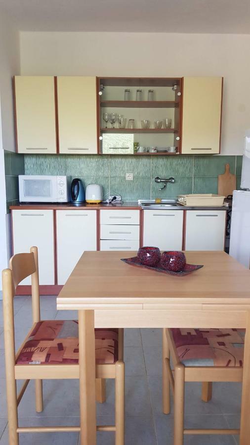 Apartmani Lazarevic Luštica Exterior foto